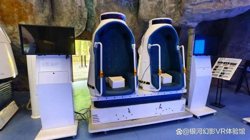VR大空间定位方案迭代观察：从光学追踪到无标记融合的演进路径