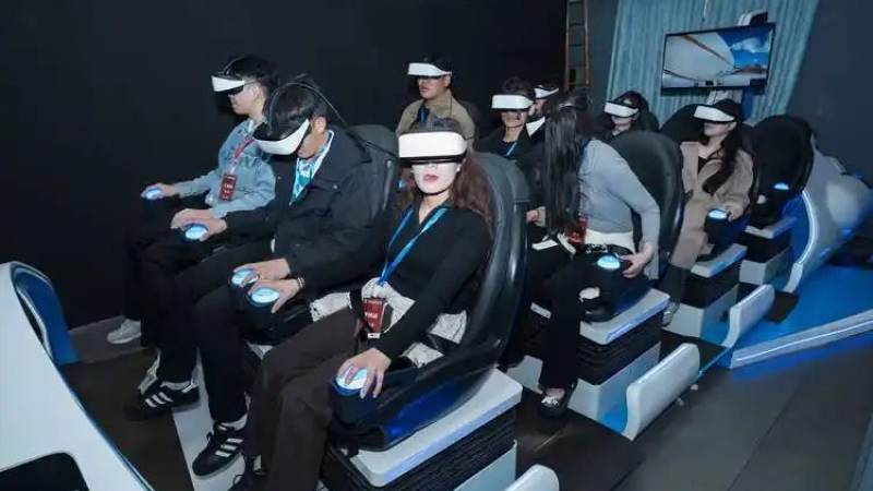 真人VR游戏新手入门指南：从设备选择到安全体验的完整思路